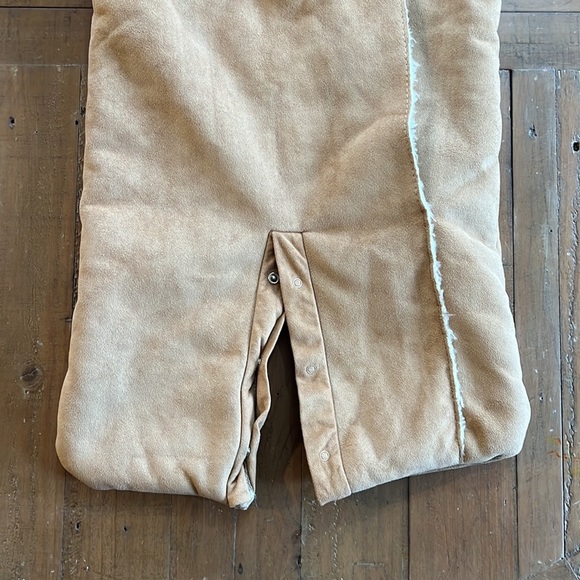 Gap faux suede shearling baby bunting - Picture 3 of 8